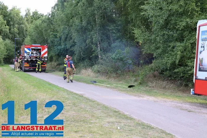 Natuurbrand bij Het Lido mogelijk veroorzaakt door vuurwerk 12 Natuurbrand bij Het Lido mogelijk veroorzaakt door vuurwerk 112 De Langstraat