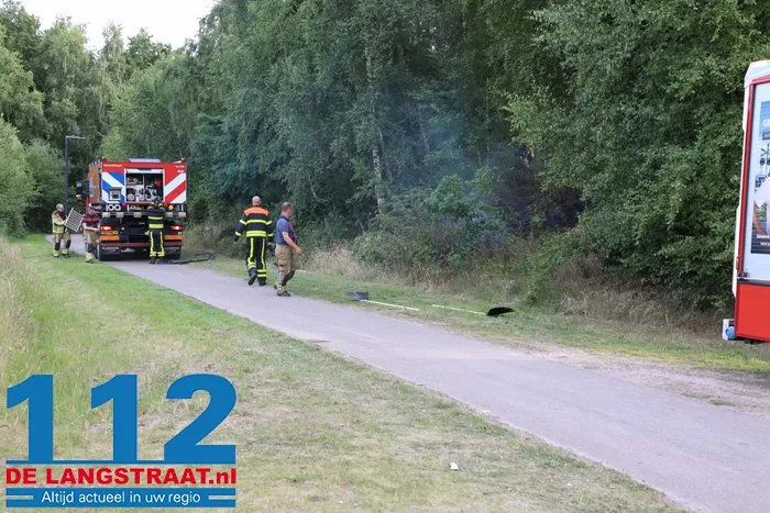 Natuurbrand bij Het Lido mogelijk veroorzaakt door vuurwerk 13 Natuurbrand bij Het Lido mogelijk veroorzaakt door vuurwerk 112 De Langstraat
