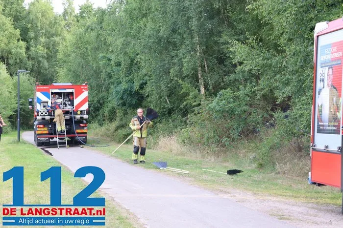 Natuurbrand bij Het Lido mogelijk veroorzaakt door vuurwerk 15 Natuurbrand bij Het Lido mogelijk veroorzaakt door vuurwerk 112 De Langstraat