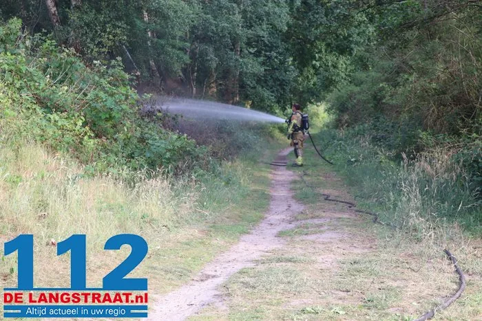 Natuurbrand bij Het Lido mogelijk veroorzaakt door vuurwerk 16 Natuurbrand bij Het Lido mogelijk veroorzaakt door vuurwerk 112 De Langstraat