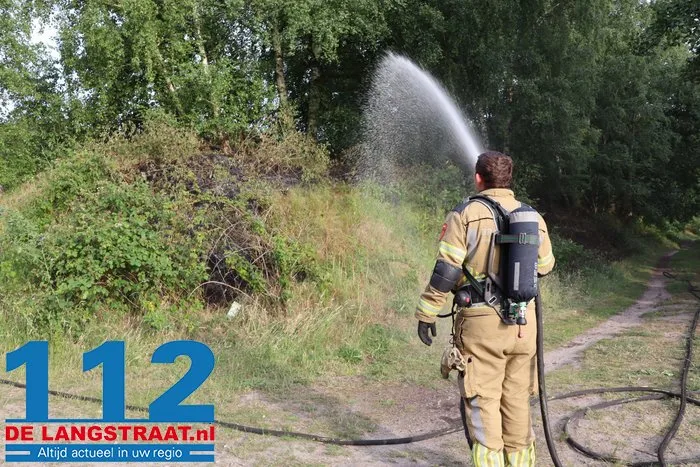 Natuurbrand bij Het Lido mogelijk veroorzaakt door vuurwerk 22 Natuurbrand bij Het Lido mogelijk veroorzaakt door vuurwerk 112 De Langstraat