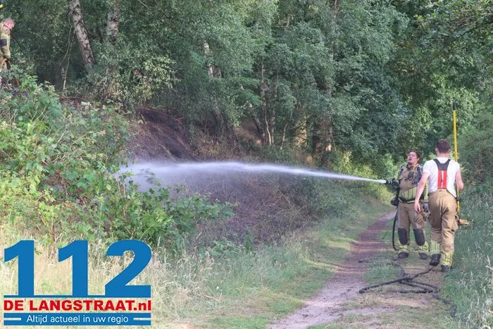Natuurbrand bij Het Lido mogelijk veroorzaakt door vuurwerk 31 Natuurbrand bij Het Lido mogelijk veroorzaakt door vuurwerk 112 De Langstraat