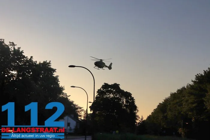 Traumahelikopter ingezet voor zwaargewonde vrouw na val van trap in Waalwijk 2 Traumahelikopter ingezet voor zwaargewonde vrouw na val van trap in Waalwijk 112 De Langstraat