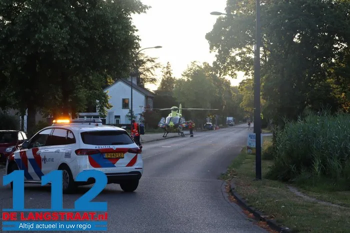 Traumahelikopter ingezet voor zwaargewonde vrouw na val van trap in Waalwijk 9 Traumahelikopter ingezet voor zwaargewonde vrouw na val van trap in Waalwijk 112 De Langstraat