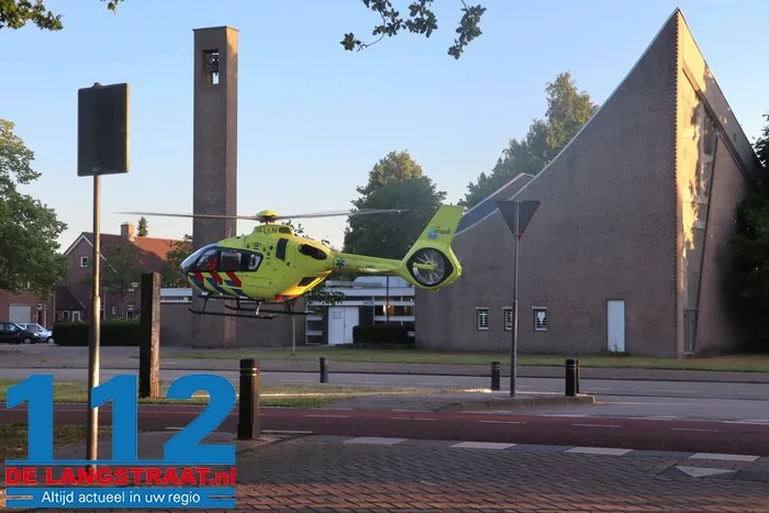 Traumahelikopter ingezet voor zwaargewonde vrouw na val van trap in Waalwijk 13 Traumahelikopter ingezet voor zwaargewonde vrouw na val van trap in Waalwijk 112 De Langstraat