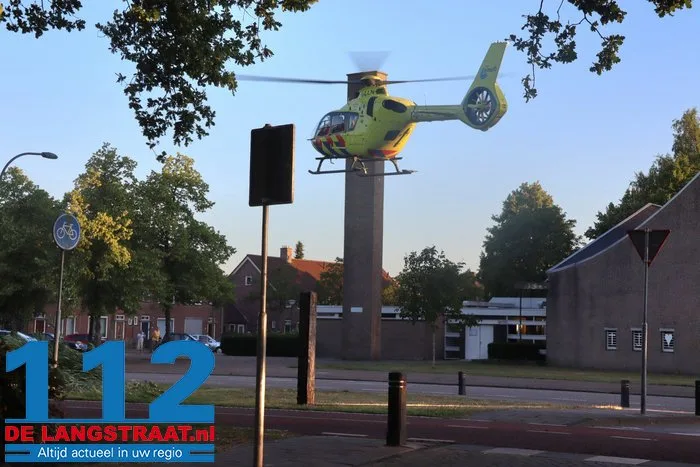 Traumahelikopter ingezet voor zwaargewonde vrouw na val van trap in Waalwijk 14 Traumahelikopter ingezet voor zwaargewonde vrouw na val van trap in Waalwijk 112 De Langstraat