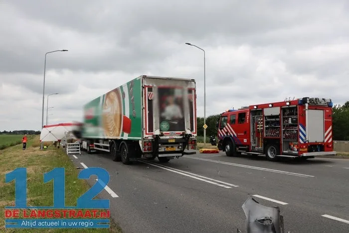 Vrouw (80) komt om het leven bij ernstig ongeluk met vrachtwagen 4 Vrouw (80) komt om het leven bij ernstig ongeluk met vrachtwagen 112 De Langstraat