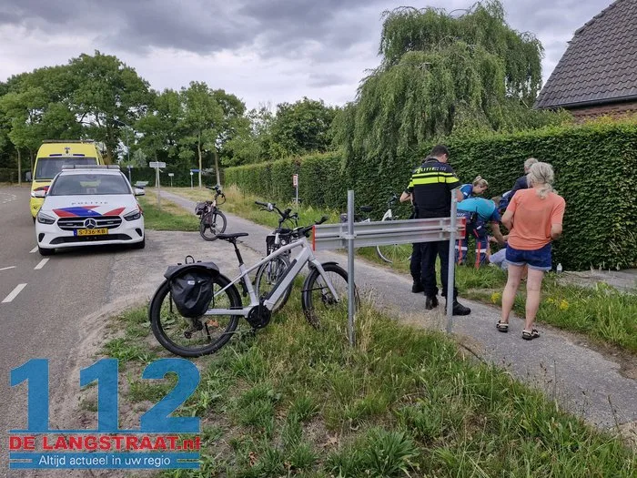 Fietsster botst tegen hek in Kaatsheuvel en raakt gewond 2 Fietsster botst tegen hek in Kaatsheuvel en raakt gewond 112 De Langstraat