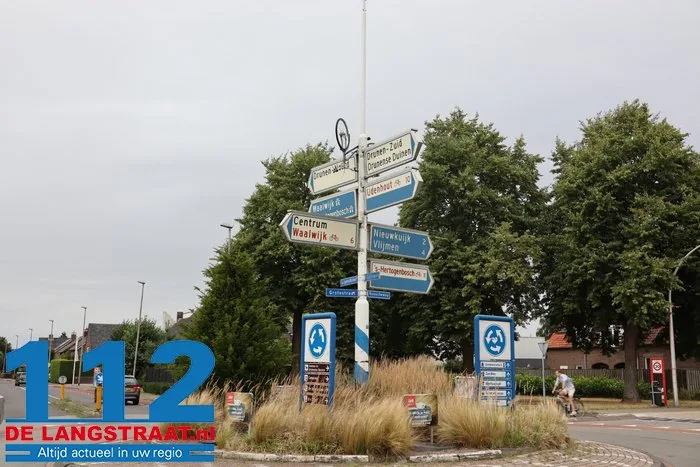 Ondanks irritatie bij gemeente opnieuw raak: wegwijzerpaal in Drunen voor vierde keer ‘versierd’ met fiets 4 Ondanks irritatie bij gemeente opnieuw raak: wegwijzerpaal in Drunen voor vierde keer ‘versierd’ met fiets 112 De Langstraat