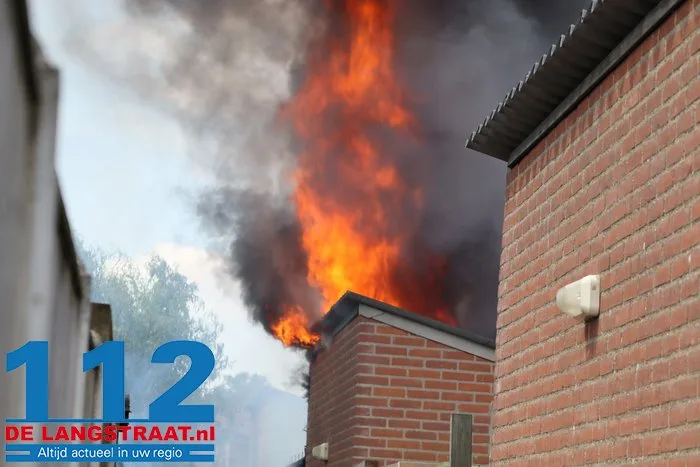 Schuurbrand aan de Erve in Waalwijk zorgt voor flinke rookontwikkeling 112 De Langstraat