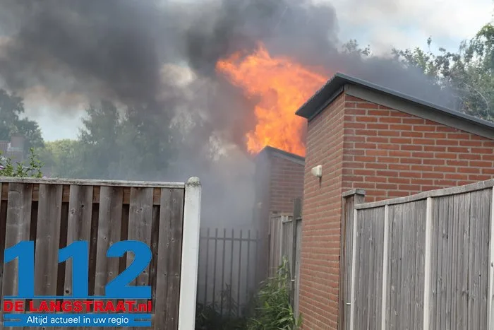 Schuurbrand aan de Erve in Waalwijk zorgt voor flinke rookontwikkeling 112 De Langstraat