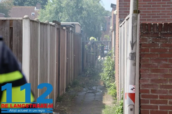 Schuurbrand aan de Erve in Waalwijk zorgt voor flinke rookontwikkeling 112 De Langstraat