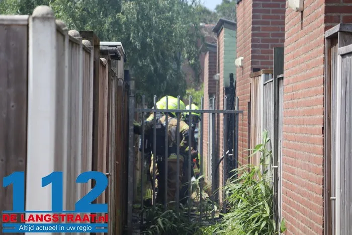Schuurbrand aan de Erve in Waalwijk zorgt voor flinke rookontwikkeling 112 De Langstraat
