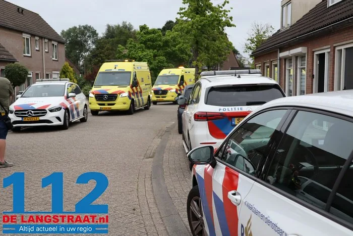 Overleden vrouw onder verdachte omstandigheden gevonden in zwembad, 39-jarige aangehouden 2 Overleden vrouw onder verdachte omstandigheden gevonden in zwembad, 39-jarige aangehouden 112 De Langstraat