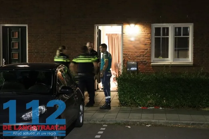 Vrouw overleden bij geweldsincident in Vlijmen, man aangehouden 11 Vrouw overleden bij geweldsincident in Vlijmen, man aangehouden 112 De Langstraat