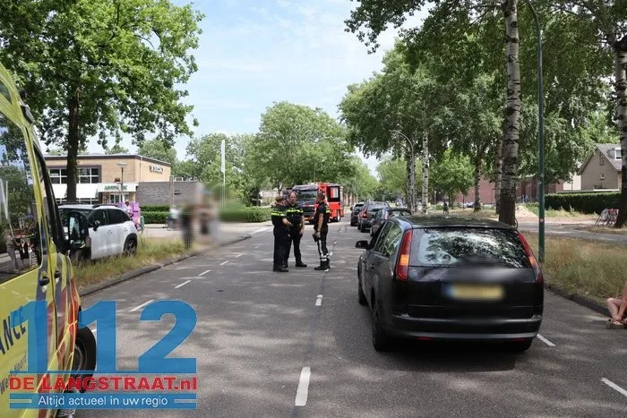 Vier auto’s botsen op elkaar op Blyde Incomstelaan in Waalwijk 15 Vier auto’s botsen op elkaar op Blyde Incomstelaan in Waalwijk 112 De Langstraat