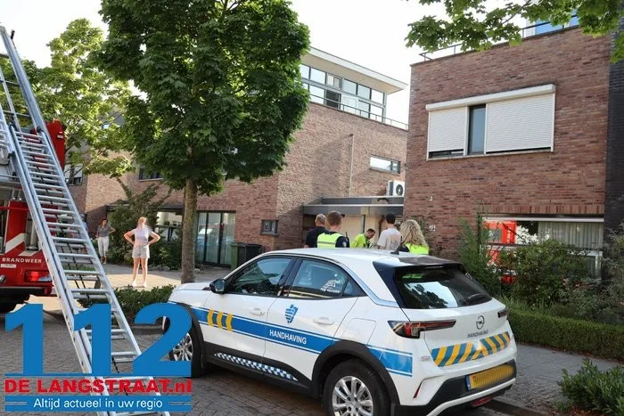 Klein woningbrandje aan de Schoolmeesterstraat in Vlijmen 2 Klein woningbrandje aan de Schoolmeesterstraat in Vlijmen 112 De Langstraat