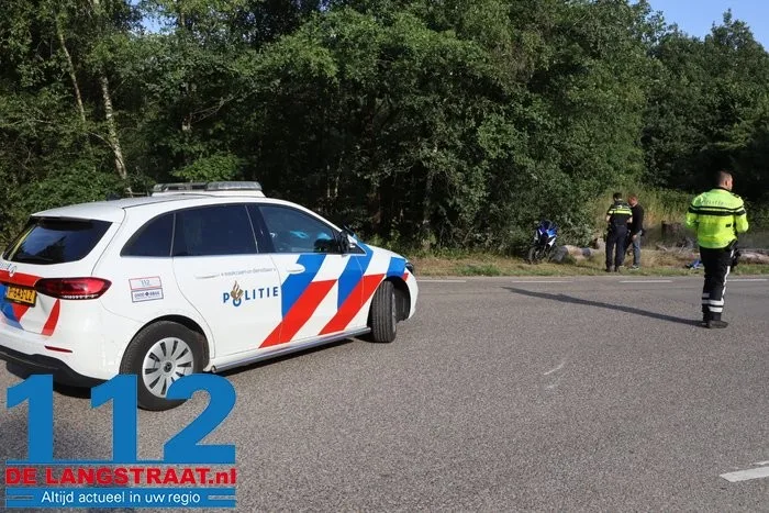 Motorrijder gewond bij val in Loon op Zand, slachtoffer naar het ziekenhuis 2 Motorrijder gewond bij val in Loon op Zand, slachtoffer naar het ziekenhuis 112 De Langstraat