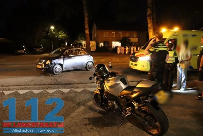 Motorrijder gewond na botsing met auto op Blyde Incomstelaan in Waalwijk 8 Motorrijder gewond na botsing met auto op Blyde Incomstelaan in Waalwijk 112 De Langstraat