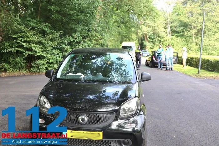 Botsing op Hoefsvenlaan in Waalwijk: twee auto's betrokken 112 De Langstraat