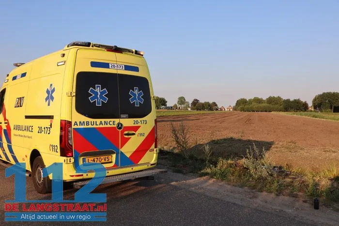 Automobilist rijdt door na aanrijding met wielrenner in Dongen, kentekenplaat blijft achter 2 Automobilist rijdt door na aanrijding met wielrenner in Dongen, kentekenplaat blijft achter 112 De Langstraat
