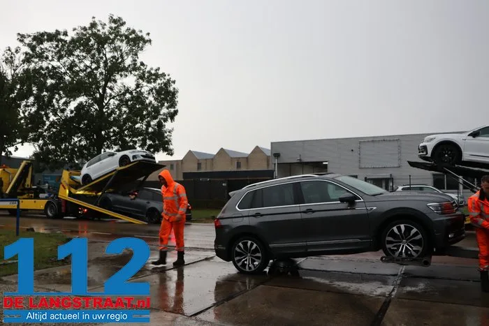 Politie vindt gestolen auto gestript terug en neemt meer wagens in beslag 112 De Langstraat