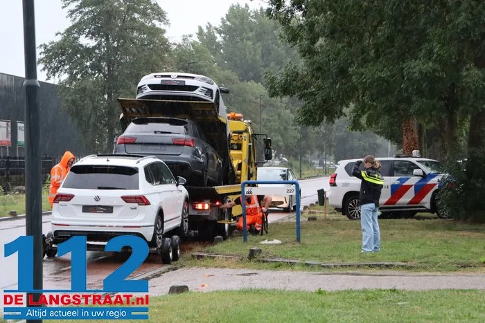 Politie vindt gestolen auto gestript terug en neemt meer wagens in beslag 112 De Langstraat