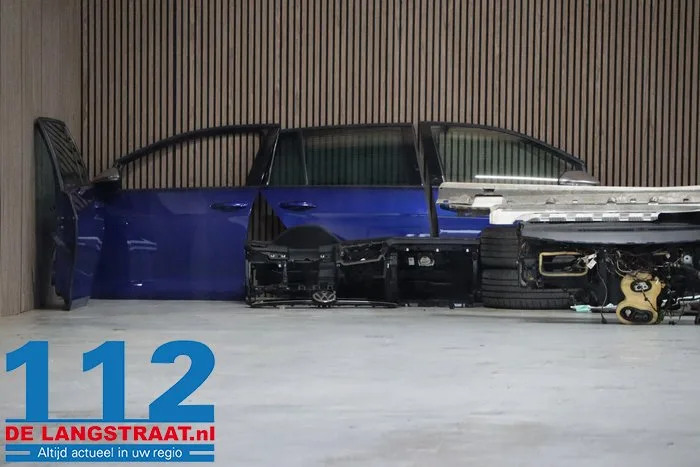 Politie vindt gestolen auto gestript terug en neemt meer wagens in beslag 112 De Langstraat