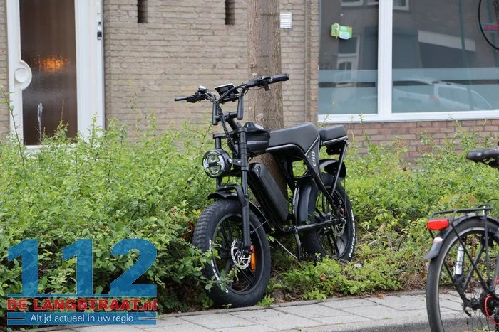 Jongen op fatbike gewond na oversteken straat in Kaatsheuvel 4 Jongen op fatbike gewond na oversteken straat in Kaatsheuvel 112 De Langstraat