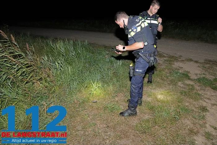 Man beroofd in Waalwijk: daders hadden mes en pepperspray 4 Man beroofd in Waalwijk: daders hadden mes en pepperspray 112 De Langstraat