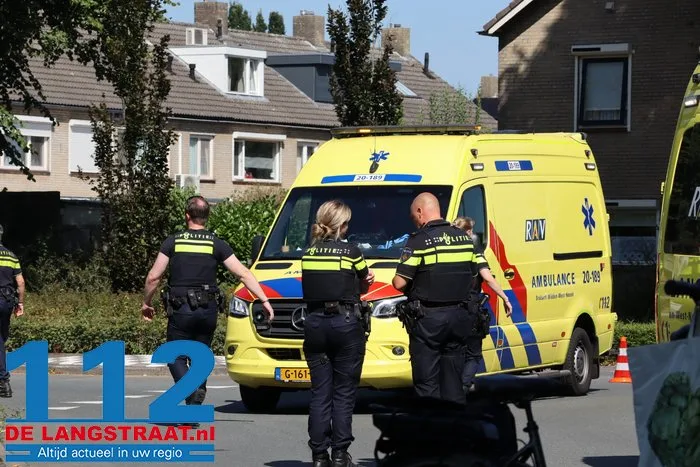 Fietsster zwaargewond bij botsing met caravan op rotonde in Waalwijk 29 Fietsster zwaargewond bij botsing met caravan op rotonde in Waalwijk 112 De Langstraat