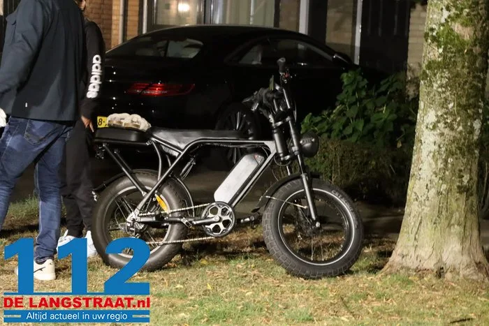 Twee meisjes gewond na val met fatbike in Drunen 6 Twee meisjes gewond na val met fatbike in Drunen 112 De Langstraat