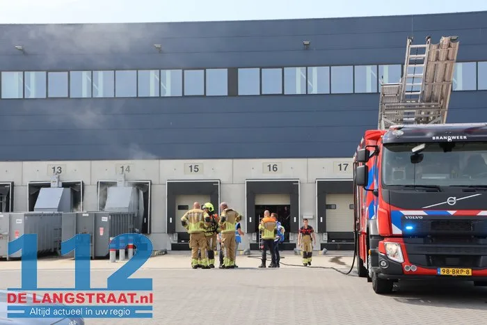 Brand in papiercontainer bij bedrijf aan De Kroonweg in Waalwijk 112 De Langstraat