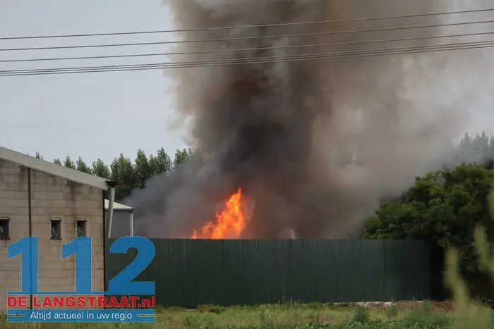 Grote brand bij autosloper Watertorenstraat Dongen 112 De Langstraat