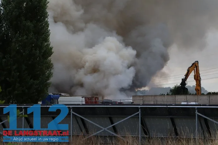Grote brand bij autosloper Watertorenstraat Dongen 112 De Langstraat
