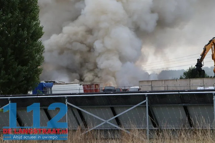Grote brand bij autosloper Watertorenstraat Dongen 112 De Langstraat