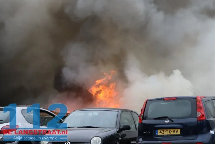 Grote brand bij autosloper Watertorenstraat Dongen 112 De Langstraat