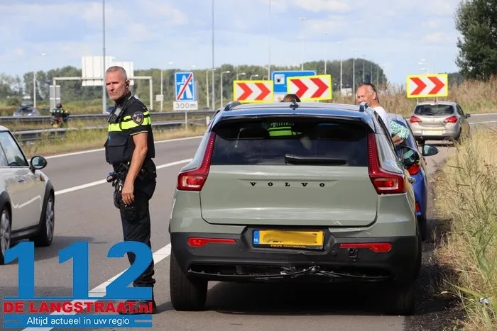 Botsing tussen drie voertuigen op A59 bij Waalwijk 7 Botsing tussen drie voertuigen op A59 bij Waalwijk 112 De Langstraat