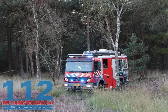 Brandweer bestrijdt bosbrand in bossen tussen Kaatsheuvel en Udenhout 5 Brandweer bestrijdt bosbrand in bossen tussen Kaatsheuvel en Udenhout 112 De Langstraat