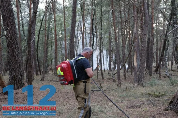Brandweer bestrijdt bosbrand in bossen tussen Kaatsheuvel en Udenhout 8 Brandweer bestrijdt bosbrand in bossen tussen Kaatsheuvel en Udenhout 112 De Langstraat