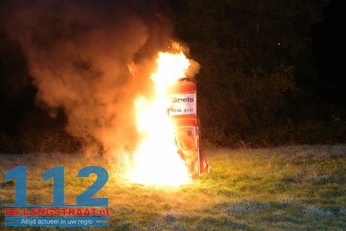 Brandweer rukt uit voor brandend mobiel toilet in Waalwijk 112 De Langstraat