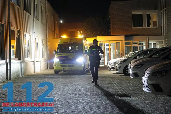 Man zwaargewond na mogelijk steekincident in Waalwijk, politie start onderzoek 112 De Langstraat