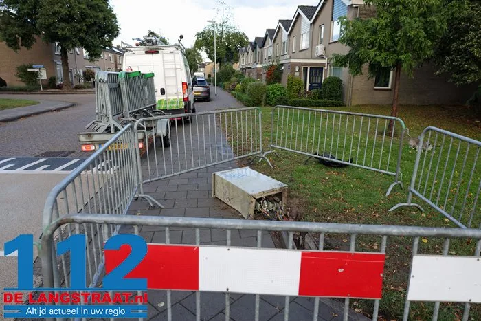 Bestuurder rijdt stroomkast omver en gaat ervandoor in Waalwijk 112 De Langstraat