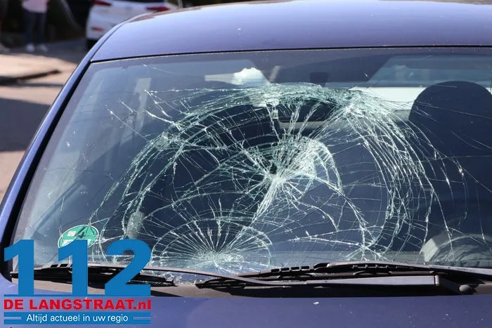 Fietsster geschept door auto Raadhuisstraat Sprang-Capelle 2 Fietsster geschept door auto Raadhuisstraat Sprang-Capelle 112 De Langstraat