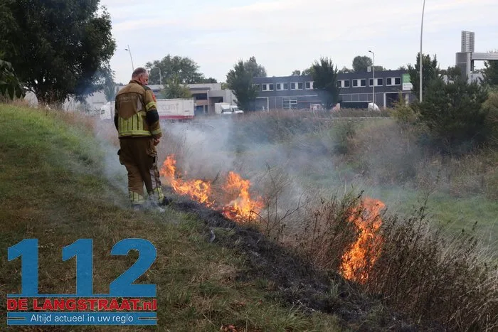 Bermbrand aan het Gaardpad Waalwijk 9 Bermbrand aan het Gaardpad Waalwijk 112 De Langstraat