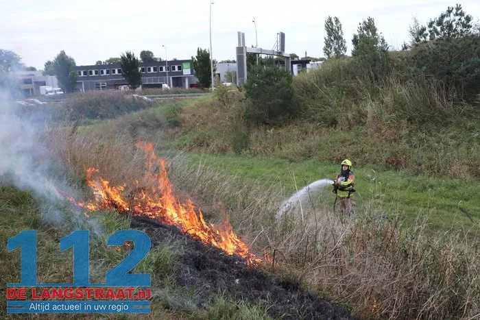 Bermbrand aan het Gaardpad Waalwijk 12 Bermbrand aan het Gaardpad Waalwijk 112 De Langstraat