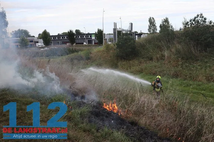 Bermbrand aan het Gaardpad Waalwijk 14 Bermbrand aan het Gaardpad Waalwijk 112 De Langstraat