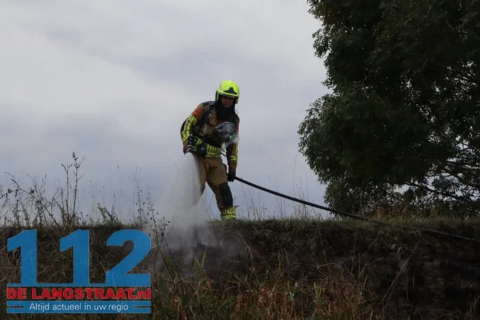 Bermbrand aan het Gaardpad Waalwijk 17 Bermbrand aan het Gaardpad Waalwijk 112 De Langstraat