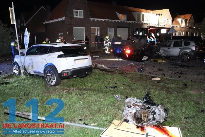 Achtervolging eindigt in zware crash in Waalwijk 112 De Langstraat