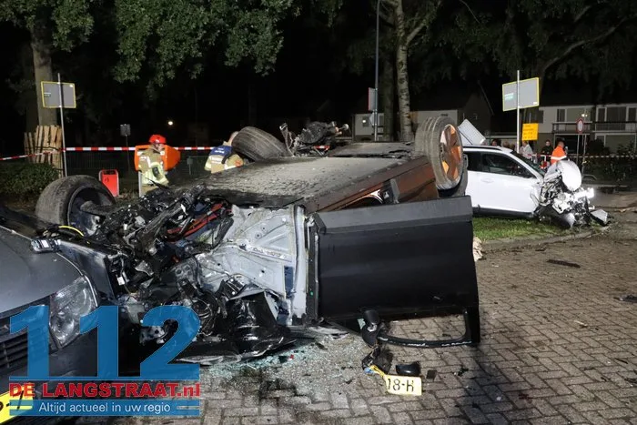Achtervolging eindigt in zware crash in Waalwijk 112 De Langstraat